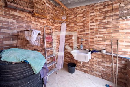 Casa para alugar com 80m², 2 quartos e 1 vaga Casa para alugar com 80m², 2 quartos e 1 vagaÁrea de Serviço