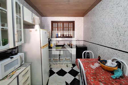 Casa para alugar com 80m², 2 quartos e 1 vaga Casa para alugar com 80m², 2 quartos e 1 vagaCozinha