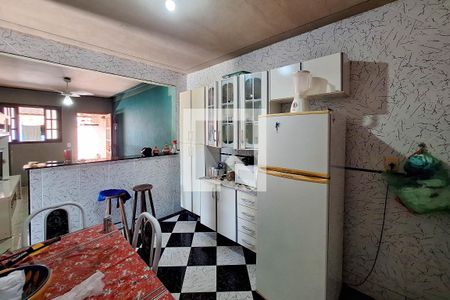 Casa para alugar com 80m², 2 quartos e 1 vaga Casa para alugar com 80m², 2 quartos e 1 vagaCozinha