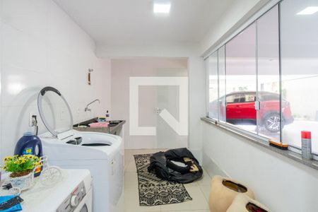 Casa à venda com 360m², 3 quartos e 8 vagas Casa à venda com 360m², 3 quartos e 8 vagasÁrea de Serviço