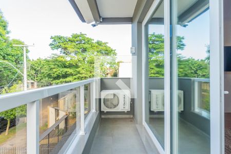 Casa à venda com 360m², 3 quartos e 8 vagas Casa à venda com 360m², 3 quartos e 8 vagasVaranda do Quarto 1