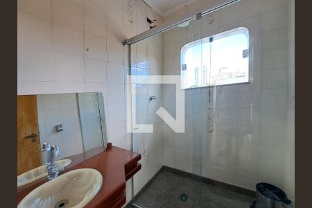 Casa à venda com 400m², 6 quartos e 3 vagas Casa à venda com 400m², 6 quartos e 3 vagasBanheiro 6