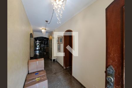 Casa à venda com 400m², 6 quartos e 3 vagas Casa à venda com 400m², 6 quartos e 3 vagasHall de entrada