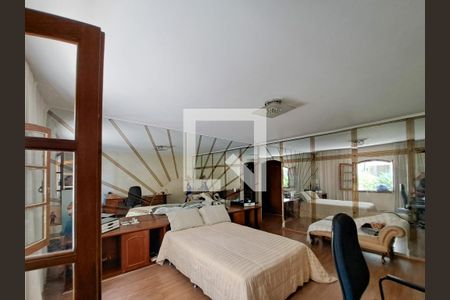 Casa à venda com 400m², 6 quartos e 3 vagas Casa à venda com 400m², 6 quartos e 3 vagasSuite 1