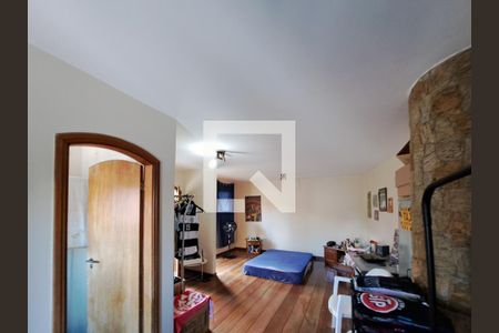 Casa à venda com 400m², 6 quartos e 3 vagas Casa à venda com 400m², 6 quartos e 3 vagasSuite 5