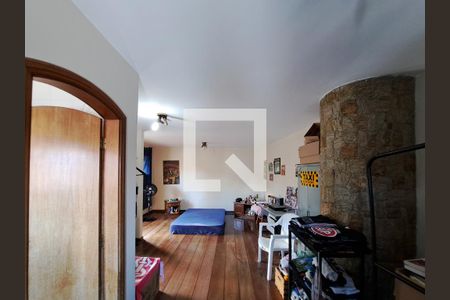 Casa à venda com 400m², 6 quartos e 3 vagas Casa à venda com 400m², 6 quartos e 3 vagasSuite 5