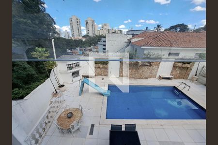 Casa à venda com 400m², 6 quartos e 3 vagas Casa à venda com 400m², 6 quartos e 3 vagasVista