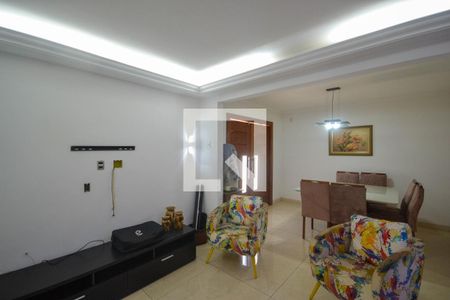 Sala de estar de casa para alugar com 4 quartos, 292m² em Jardim da Viga, Nova Iguaçu