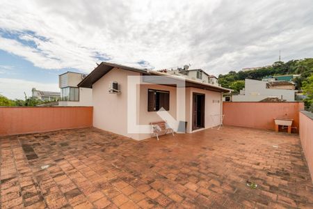 Casa para alugar com 265m², 4 quartos e 2 vagas Casa para alugar com 265m², 4 quartos e 2 vagasTerraço