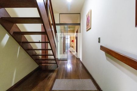 Casa para alugar com 265m², 4 quartos e 2 vagas Casa para alugar com 265m², 4 quartos e 2 vagasHall de entrada