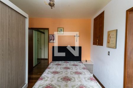 Casa para alugar com 265m², 4 quartos e 2 vagas Casa para alugar com 265m², 4 quartos e 2 vagasSuíte