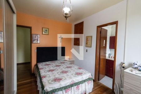 Casa para alugar com 265m², 4 quartos e 2 vagas Casa para alugar com 265m², 4 quartos e 2 vagasSuíte