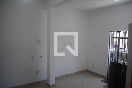 Sala  de kitnet/studio para alugar com 1 quarto, 20m² em Stella Maris, Salvador