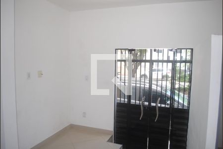 Sala  de kitnet/studio para alugar com 1 quarto, 20m² em Stella Maris, Salvador