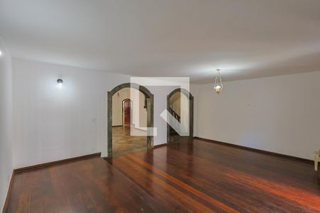 Sala de casa para alugar com 3 quartos, 360m² em Palmares, Belo Horizonte