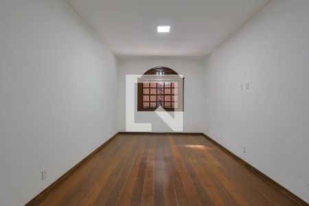 Quarto 1 de casa para alugar com 3 quartos, 360m² em Palmares, Belo Horizonte