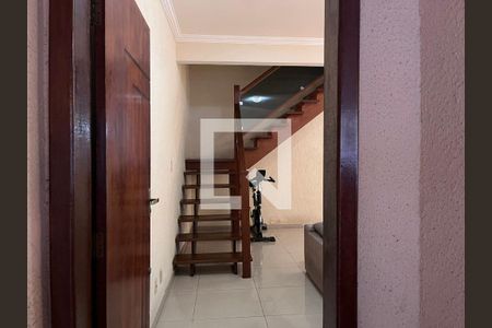 Escada de casa à venda com 3 quartos, 180m² em Alvorada, Contagem