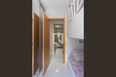 Quarto 1 de apartamento à venda com 3 quartos, 74m² em Teresópolis, Porto Alegre