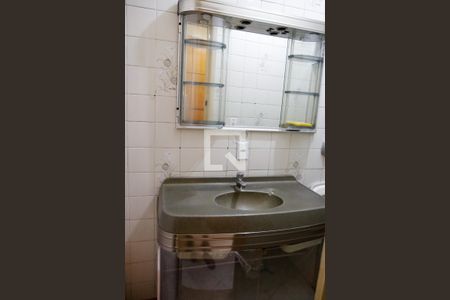 Casa à venda com 170m², 2 quartos e 2 vagas Casa à venda com 170m², 2 quartos e 2 vagasBanheiro da Suíte 2