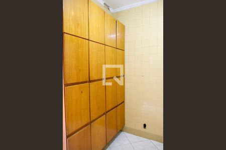 Casa à venda com 170m², 2 quartos e 2 vagas Casa à venda com 170m², 2 quartos e 2 vagasLavanderia