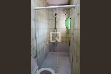 Casa à venda com 170m², 2 quartos e 2 vagas Casa à venda com 170m², 2 quartos e 2 vagasBanheiro