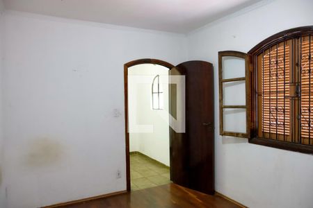 Quarto 1 de casa à venda com 4 quartos, 240m² em Km 18, Osasco