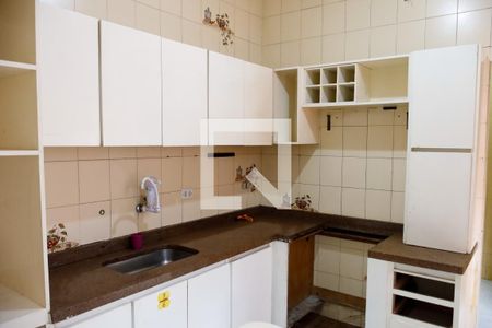 Casa à venda com 170m², 2 quartos e 2 vagas Casa à venda com 170m², 2 quartos e 2 vagasCozinha