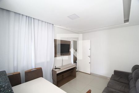 Sala de apartamento para alugar com 2 quartos, 45m² em Gávea, Uberlândia