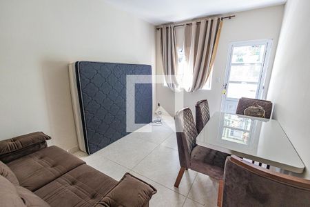 Sala de casa à venda com 2 quartos, 72m² em Nova Cachoeirinha, Belo Horizonte