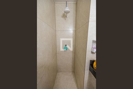 Casa à venda com 72m², 2 quartos e 1 vaga Casa à venda com 72m², 2 quartos e 1 vagaBanheiro