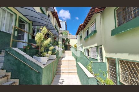 Casa à venda com 72m², 2 quartos e 1 vaga Casa à venda com 72m², 2 quartos e 1 vagaCondominio