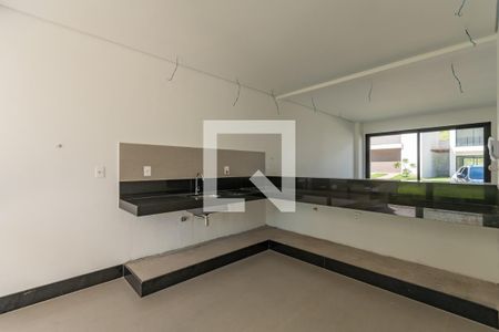 Casa de condomínio à venda com 470m², 4 quartos e 2 vagas Casa de condomínio à venda com 470m², 4 quartos e 2 vagasCozinha