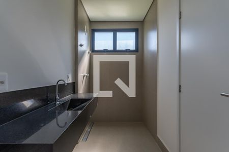 Casa de condomínio à venda com 470m², 4 quartos e 2 vagas Casa de condomínio à venda com 470m², 4 quartos e 2 vagasBanheiro Suíte