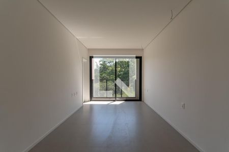 Casa de condomínio à venda com 470m², 4 quartos e 2 vagas Casa de condomínio à venda com 470m², 4 quartos e 2 vagasSuíte