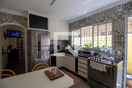 Cozinha de casa à venda com 3 quartos, 182m² em Jardim Ester, São Paulo