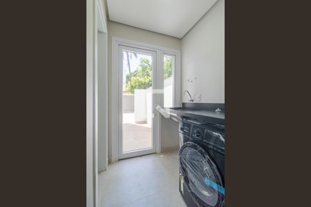 Casa para alugar com 300m², 3 quartos e 3 vagas Casa para alugar com 300m², 3 quartos e 3 vagasÁrea de serviço