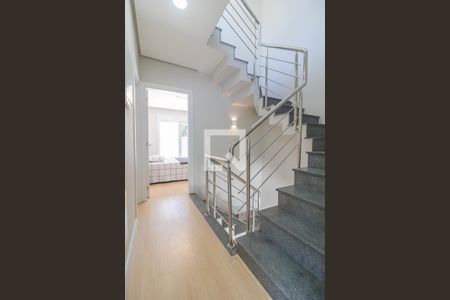 Casa para alugar com 300m², 3 quartos e 3 vagas Casa para alugar com 300m², 3 quartos e 3 vagascorredor