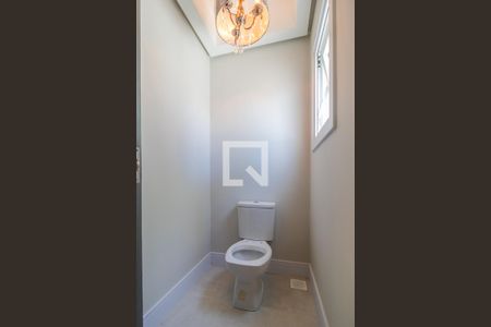 Casa para alugar com 300m², 3 quartos e 3 vagas Casa para alugar com 300m², 3 quartos e 3 vagasBanheiro de serviço