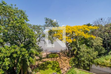 Casa para alugar com 300m², 3 quartos e 3 vagas Casa para alugar com 300m², 3 quartos e 3 vagasVista