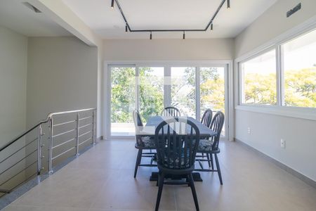 Casa para alugar com 300m², 3 quartos e 3 vagas Casa para alugar com 300m², 3 quartos e 3 vagasCobertura