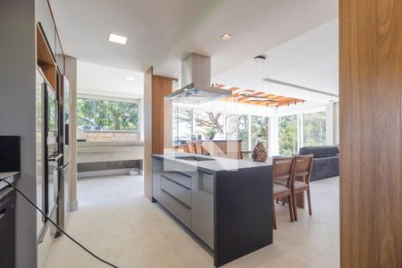 Casa para alugar com 300m², 3 quartos e 3 vagas Casa para alugar com 300m², 3 quartos e 3 vagasCozinha