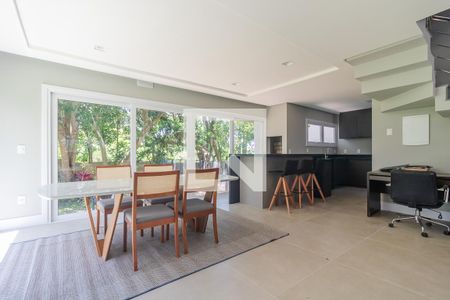 Sala de casa para alugar com 3 quartos, 300m² em Pedra Redonda, Porto Alegre