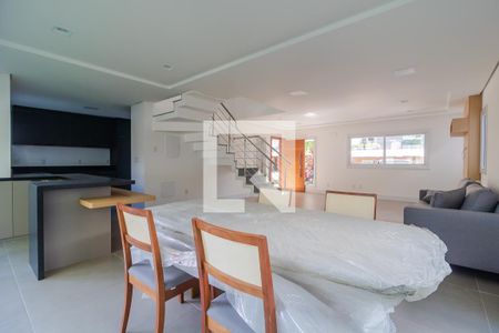 Sala de casa para alugar com 3 quartos, 300m² em Pedra Redonda, Porto Alegre