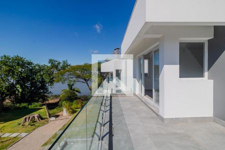 Casa para alugar com 300m², 3 quartos e 3 vagas Casa para alugar com 300m², 3 quartos e 3 vagasCobertura - Varanda