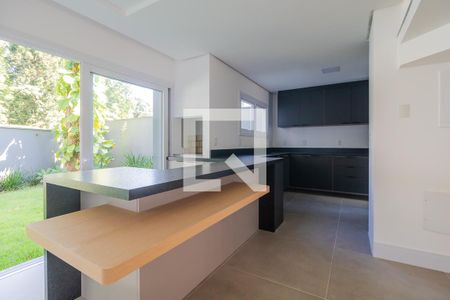Casa para alugar com 300m², 3 quartos e 3 vagas Casa para alugar com 300m², 3 quartos e 3 vagasCozinha