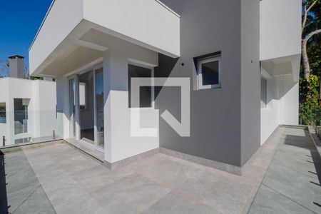 Casa para alugar com 300m², 3 quartos e 3 vagas Casa para alugar com 300m², 3 quartos e 3 vagasCobertura - Varanda