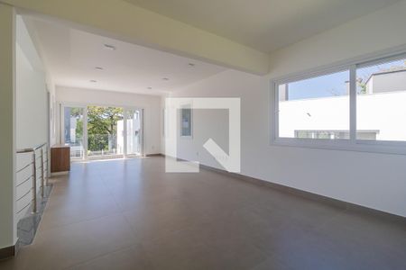 Casa para alugar com 300m², 3 quartos e 3 vagas Casa para alugar com 300m², 3 quartos e 3 vagasCobertura