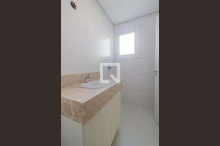 Casa para alugar com 300m², 3 quartos e 3 vagas Casa para alugar com 300m², 3 quartos e 3 vagasBanheiro da Suíte 1