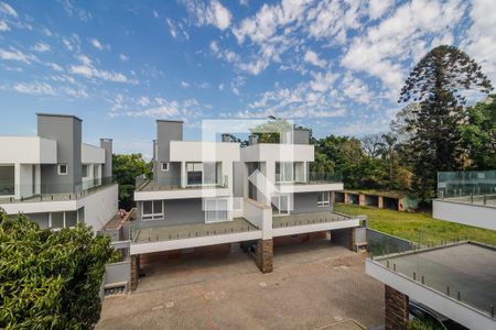 Casa para alugar com 300m², 3 quartos e 3 vagas Casa para alugar com 300m², 3 quartos e 3 vagasVista