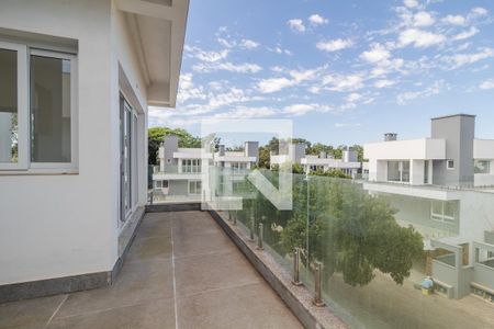 Casa para alugar com 300m², 3 quartos e 3 vagas Casa para alugar com 300m², 3 quartos e 3 vagasVaranda